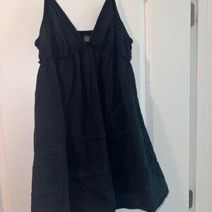 Black Sleeveless Dress
